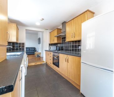 5 bed maisonette to rent in Sandyford Road, Sandyford, NE2 - Photo 4