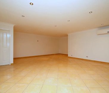 “Top Floor Two Bedroom Unit” - Photo 1