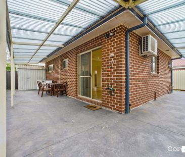 Free Standing Granny Flat Style House with Alfresco C'yard - Photo 5