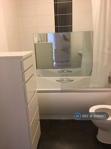 1 bedroom flat to rent - Photo 4