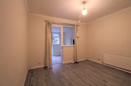 2 bedroom bungalow to rent - Photo 2