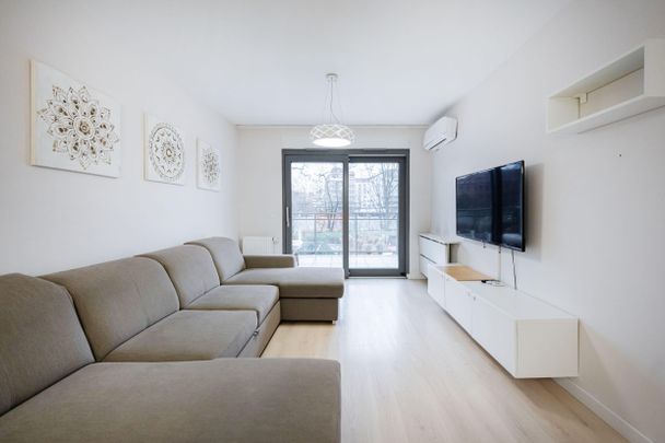 Zamieszkaj nad Odrą – nowoczesny apartament z tarasem i widokiem - Photo 1