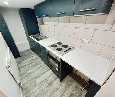 North Road, Porth, CF39 - Photo 4