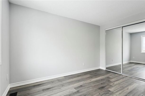For Lease - 159 Henhoeffer Crescent, Kitchener, Ontario - Photo 1