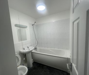 1 Bed Flat, Meridian Court, CR0 - Photo 3