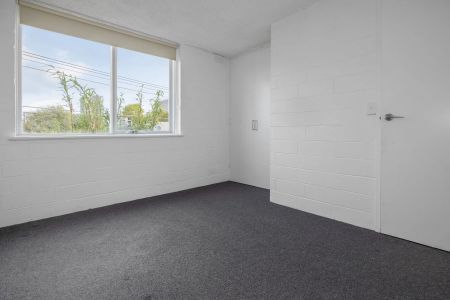 Two-Bedroom Apartment Offering Contemporary Comfort in Abbotsford's Most Connected Location - Photo 2