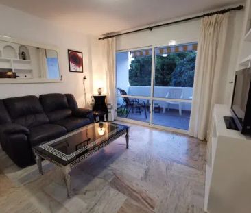 Alquiler de piso en Calle Luis Vives - Photo 1