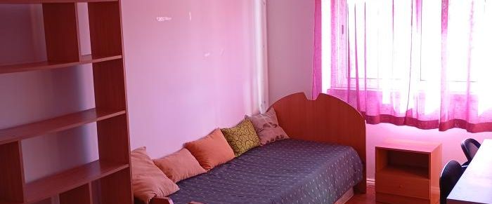 Quarto em Monte da Caparica perto da FCT - Photo 1