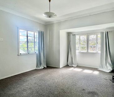 Great Location- Entry Level Home! - Photo 3