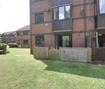 Hamburgh Court, Cheshunt, EN8 - Photo 3