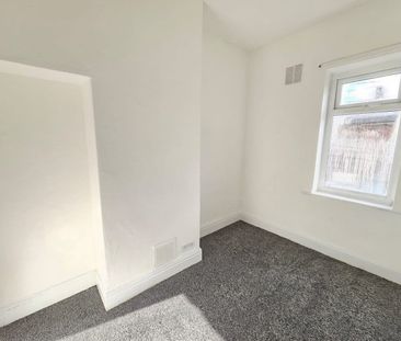 2 Bed Terraced House, Hovis Street, M11 - Photo 3