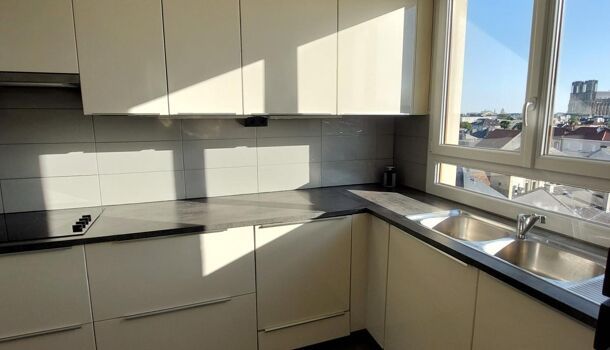Appartement 3 pièces 80m2 REIMS 890 euros - Photo 1