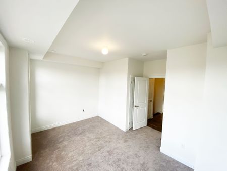 For Lease - 3006 Islington Avenue, Toronto, Ontario - Photo 5