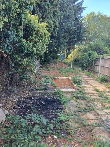 Dickens Avenue, Uxbridge - Photo 3