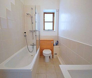 A 2 Bedroom Flat in Central Cheltenham GL50 3ED - Photo 6