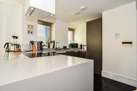 2 Bed Flat, Cyrus Street, EC1V - Photo 5