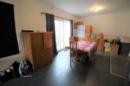 Woning met twee slaapkamers en terras - Foto 4