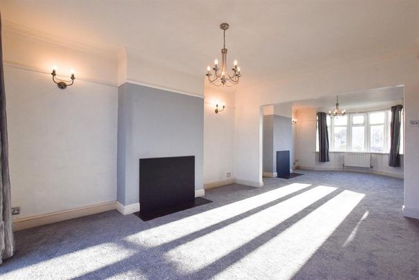 3 bedroom end of terrace house to rent - Photo 1