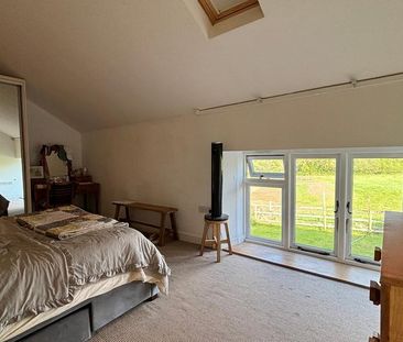 2 bedroom semi-detached house to rent - Photo 4