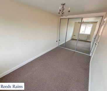 3 bedroom terraced house to rent - Photo 5