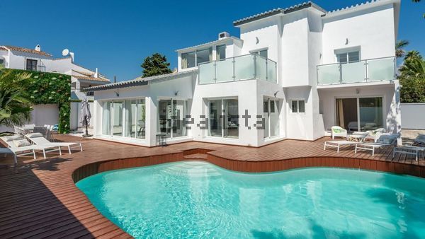 Alquiler de casa o chalet independiente en Paraiso-Barronal - Photo 1