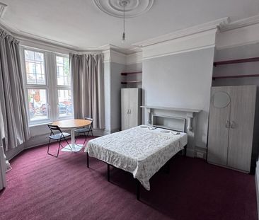 Room in a Shared House, Cranwich Road, N16 - Photo 2