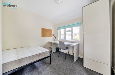 6 bedroom semi-detached house to rent - Photo 3