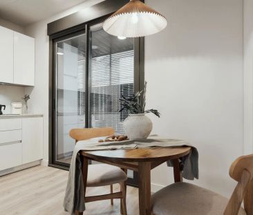 1-bedroom apartment for rent in Cuatro Caminos - Photo 5