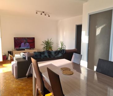 Location Appartement 3 pièces 70m² LE CREUSOT 71200 - Photo 5