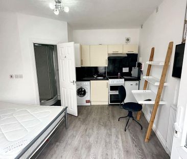 Studio to rent - Photo 4