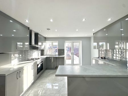 Swan Road, Greater London, TW13 - Photo 4