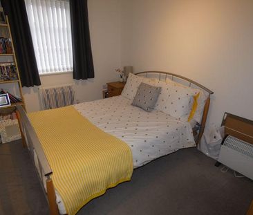 2 bedroom terraced house to rent - Photo 6