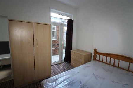 Wilton Avenue, Southampton, SO15 - Photo 4