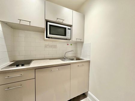 Studio to rent - Photo 3