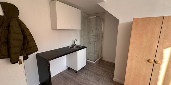 Studio Flat, Village Way East, HA2 - Photo 3