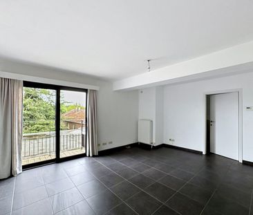 Duplex - Photo 2