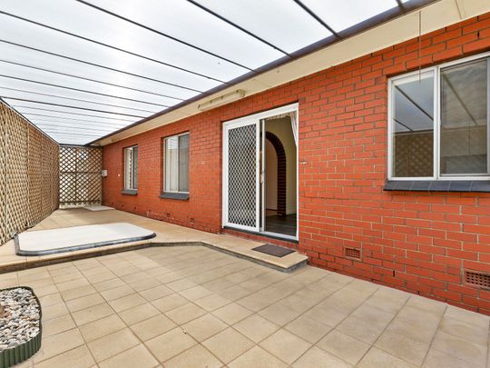 Perfect Location and Neat as a Pin - Photo 1