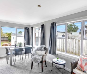 3 bedroom sun trap in Mosgiel - Photo 5