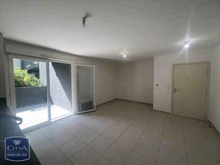 Location Appartement 3 pièces 61m² MARSEILLE 9ème - Photo 2