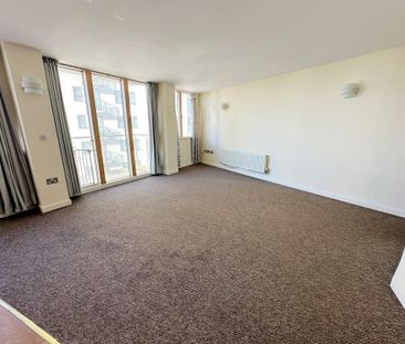 3 bedroom flat to rent - Photo 2