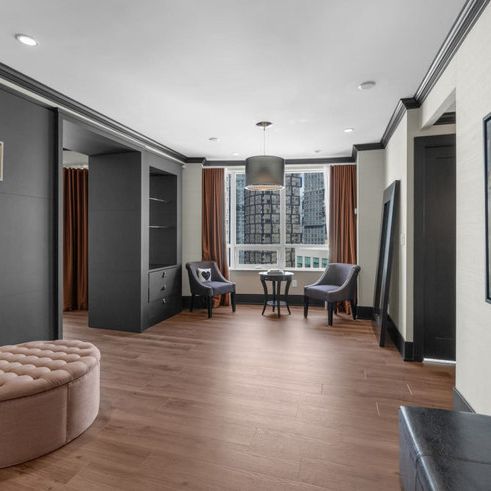 Blue Jays Way - Photo 1