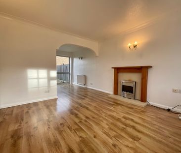 2 bedroom Mid Terraced House to let - Photo 2