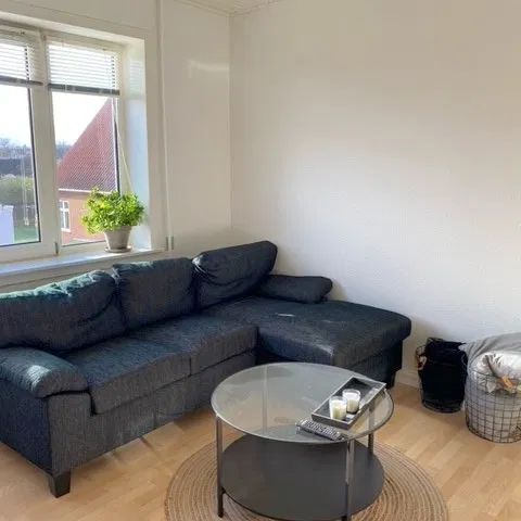 Hyggelig 2-værelses lejlighed i centrum af Frederikshavn - Photo 1