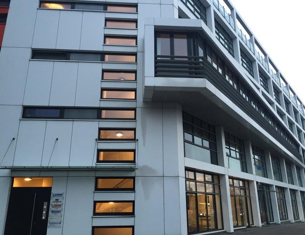 HAFEN - OFFENE EINBAUKÜCHE - PARKETT - BALKON - NÄHE WDR UND RHEINTURMM - Foto 1