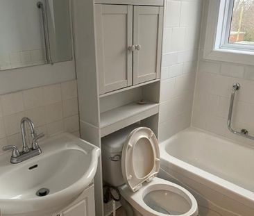 3 ET DEMI DISPONIBLE LE 1ER OCTOBRE 2025 - Photo 4