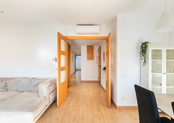 Carrer de la Marina, Barcelona, Catalonia 08005