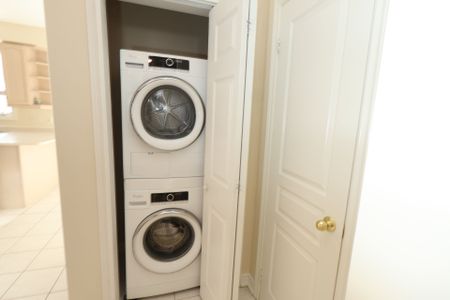 For Lease - 41 Chelton Dr Drive, Richmond Hill, Ontario - Photo 5