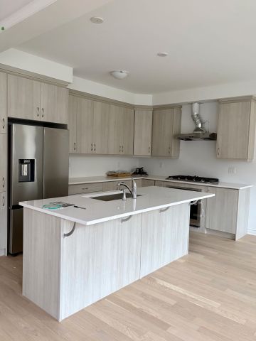 For Lease - 32 Foxley Heights, Barrie, Ontario - Photo 3