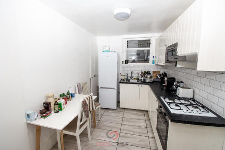 6 bedroom flat to rent - Photo 4