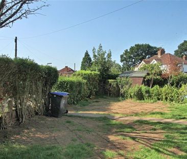 Coniston Road, Old Woking, Surrey, GU22 - Photo 3